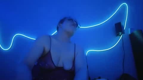 Snapshot of kittykat_1999 chatting on 24, 9, 2025 kittykat 1999 online show from 24, 9, 2025