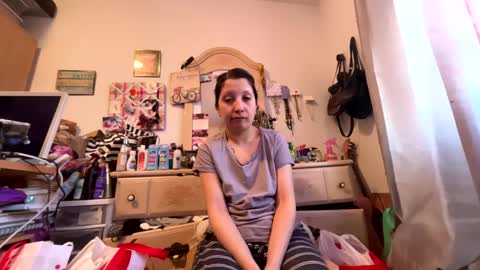 Snapshot of kittyluvx chatting on 17, 2, 2025 kittyluvx online show from 17, 2, 2025