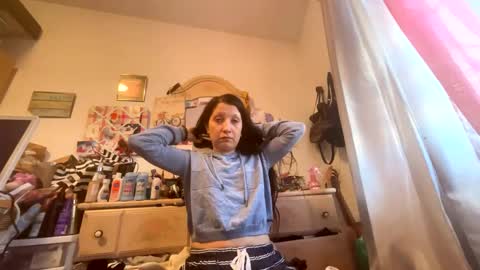 Snapshot of kittyluvx chatting on 17, 2, 2025 kittyluvx online show from 17, 2, 2025