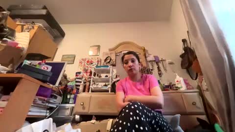 Snapshot of kittyluvx chatting on 19, 10, 2025 kittyluvx online show from 19, 10, 2025