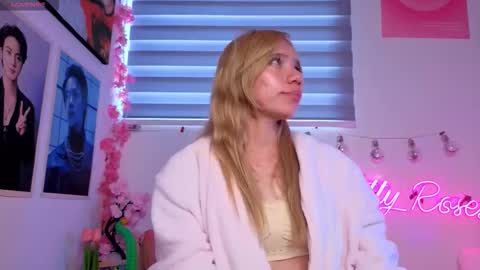 Snapshot of kittyroses chatting on 3, 11, 2025 Kitty online show from 3, 11, 2025