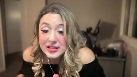 Snapshot of kittysocks88 chatting on 27, 10, 2025 kittysocks88 online show from 27, 10, 2025