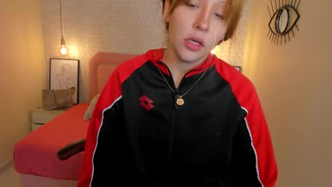 Snapshot of kittytimberlake chatting on 19, 11, 2025 K I T T Y online show from 19, 11, 2025