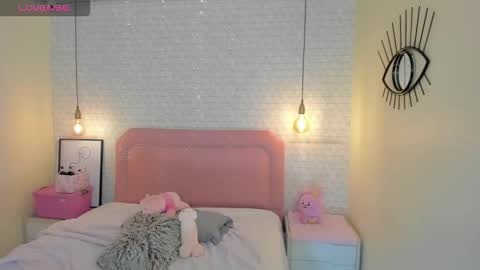  K I T T  Y  online show from 17, 3, 2026