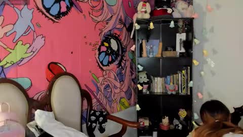 Snapshot of kittyzenn chatting on 6, 10, 2025 Kitty Zen online show from 6, 10, 2025