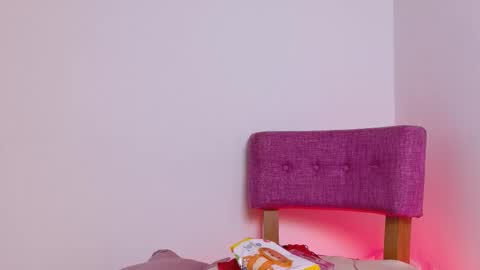 Kitty Hill online show from 3, 11, 2025