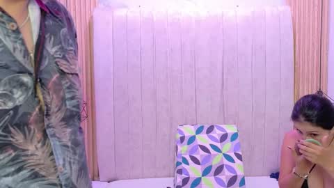 Snapshot of kity_spiderr chatting on 28, 10, 2025 Luisa y Jairo online show from 28, 10, 2025