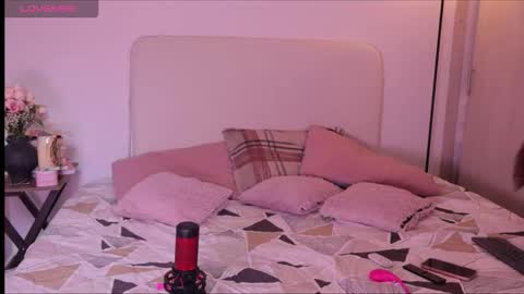  Tiffanii  online show from 21, 3, 2026