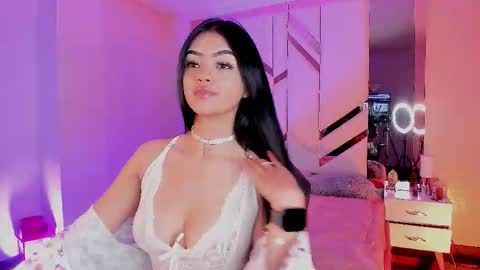 Snapshot of kiwi_lov23 chatting on 25, 11, 2025 Kiwi online show from 25, 11, 2025