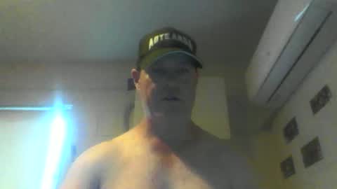 Snapshot of kiwiguy19773 chatting on 12, 12, 2024 kiwiguy19773 online show from 12, 12, 2024