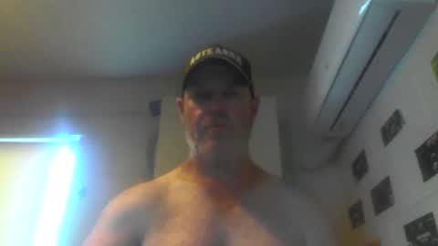 Snapshot of kiwiguy19773 chatting on 2, 3, 2025 kiwiguy19773 online show from 2, 3, 2025