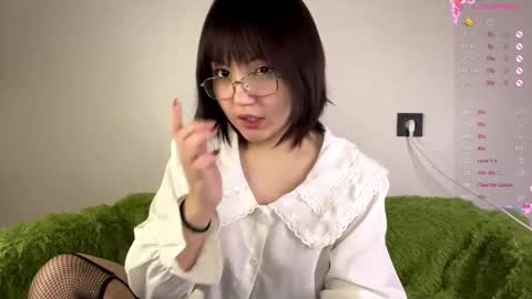 Luna online show from 4, 2, 2026