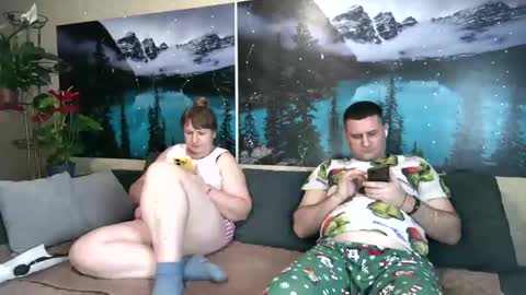 Kleosnow online show from 1, 2, 2025
