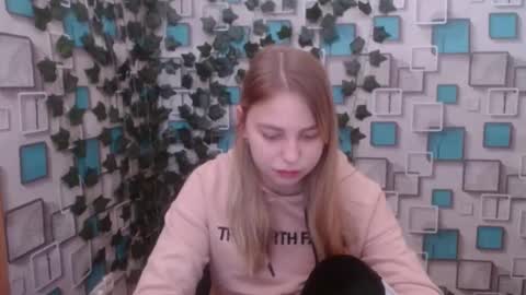 klerkarina online show from 2, 12, 2024