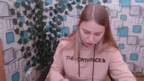 klerkarina online show from 2, 12, 2024