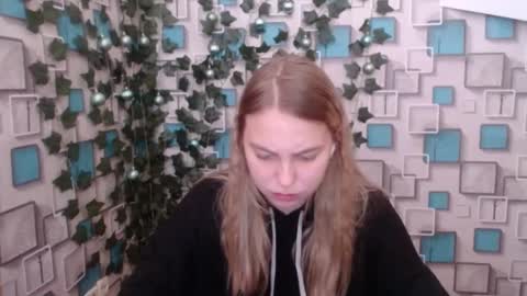 klerkarina online show from 5, 12, 2024