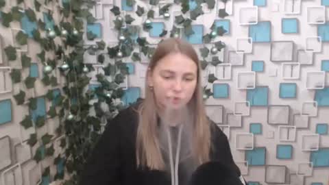 klerkarina online show from 9, 1, 2025