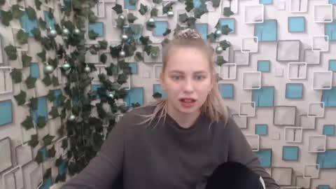 klerkarina online show from 10, 1, 2025