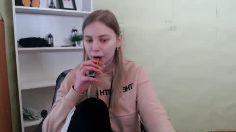 klerkarina online show from 13, 2, 2025
