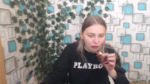 klerkarina online show from 3, 3, 2025