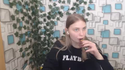 klerkarina online show from 5, 3, 2025