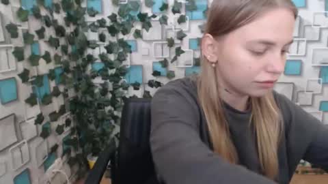 klerkarina online show from 25, 9, 2025