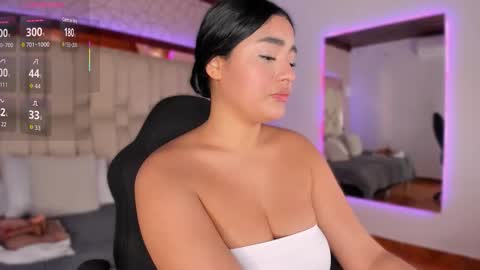 Snapshot of kleverly_manson1 chatting on 14, 10, 2025 online show from 14, 10, 2025