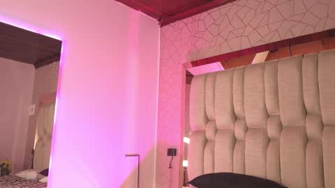 Snapshot of kleverly_manson1 chatting on 21, 11, 2025 online show from 21, 11, 2025