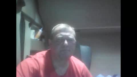 Snapshot of klok8230 chatting on 17, 11, 2025 klok8230 online show from 17, 11, 2025