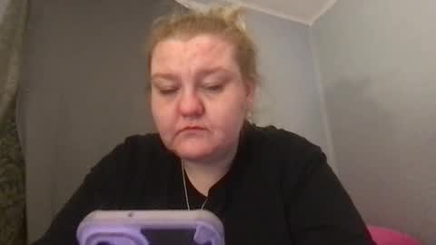 kmarie1196 online show from 16, 3, 2026