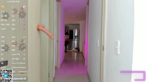 Camila Reyes online show from 20, 1, 2025