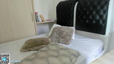 Camila Reyes online show from 6, 2, 2025