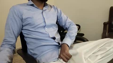 Snapshot of knightrider5566 chatting on 11, 11, 2025 Harry online show from 11, 11, 2025