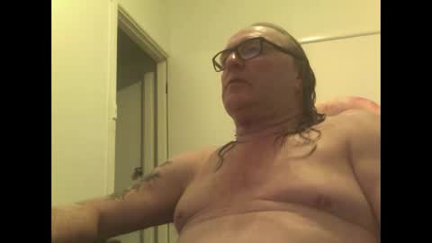 Snapshot of knobout chatting on 16, 10, 2025 knobout online show from 16, 10, 2025