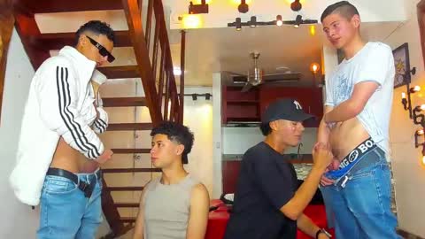 Snapshot of kobayaske chatting on 4, 3, 2025 kobayaske online show from 4, 3, 2025