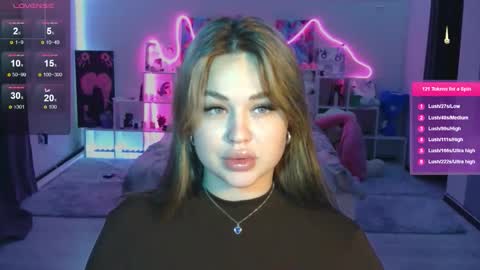 Snapshot of kokokolla chatting on 4, 11, 2025 Mia online show from 4, 11, 2025