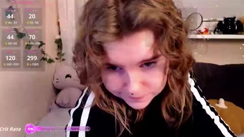 Snapshot of komorebbi chatting on 19, 11, 2025 Marta online show from 19, 11, 2025