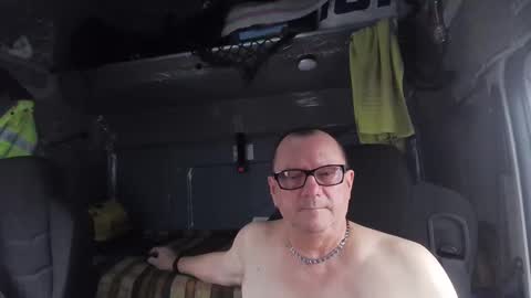Snapshot of komputer123456789 chatting on 28, 2, 2025 Bogdan online show from 28, 2, 2025