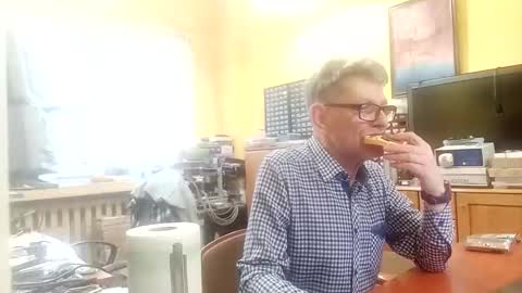 Snapshot of korek24hot chatting on 7, 3, 2025 Korek online show from 7, 3, 2025