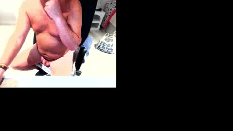 Snapshot of korokota2021 chatting on 11, 10, 2025 Korokota online show from 11, 10, 2025