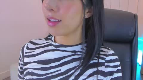 K O S M I C online show from 18, 10, 2025