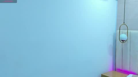 K O S M I C online show from 15, 12, 2025