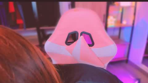 Khloe online show from 3, 3, 2026