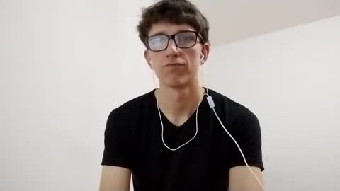 Snapshot of kpo10 chatting on 6, 1, 2025 Facu online show from 6, 1, 2025