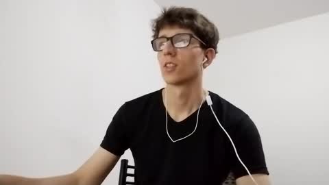 Snapshot of kpo10 chatting on 6, 1, 2025 Facu online show from 6, 1, 2025