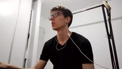 Facu online show from 24, 2, 2026