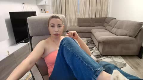 Snapshot of krasimira1 chatting on 5, 12, 2025 krasimira1krasi online show from 5, 12, 2025