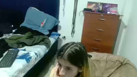 kratos_and_afrodita online show from 15, 10, 2025