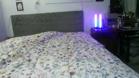 kreamyk420 online show from 26, 10, 2025