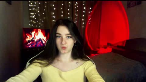 Snapshot of krisbadass chatting on 8, 10, 2025 Kris online show from 8, 10, 2025